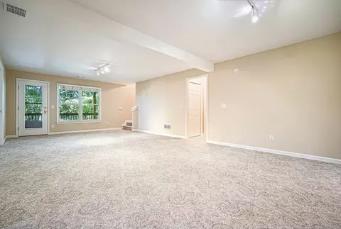 Living - 309 Summit Dr, Jasper, GA 30143 photo 12 of 14