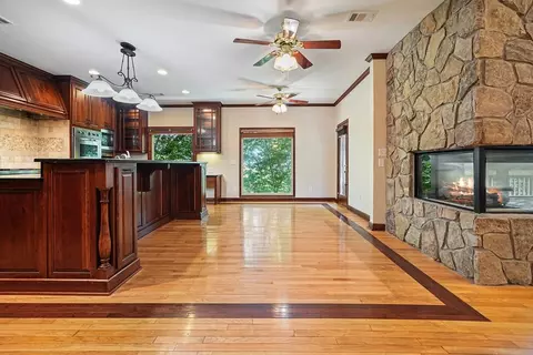 Living - 309 Summit Dr, Jasper, GA 30143 photo 10 of 14