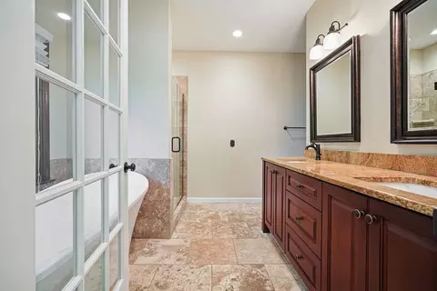 Bath - 309 Summit Dr, Jasper, GA 30143 photo 3 of 9