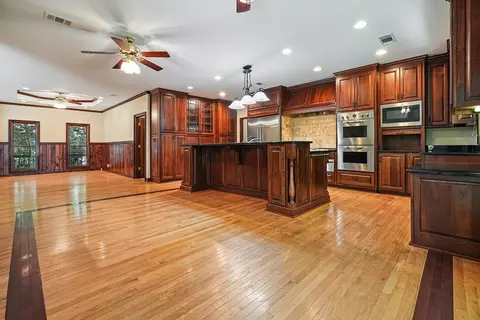 Kitchen - 309 Summit Dr, Jasper, GA 30143 photo 3 of 10