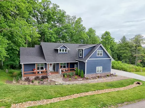 147 Clearview Ln, Blairsville, GA 30512