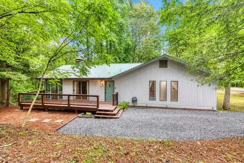 9 Mystic Ct, Ellijay, GA 30540