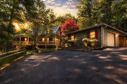 63 Misty Hollow Rd, Ellijay, GA 30536
