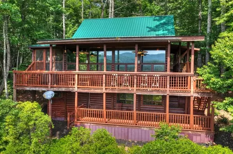 277 Hickory Nut Trl, Blue Ridge, GA 30513