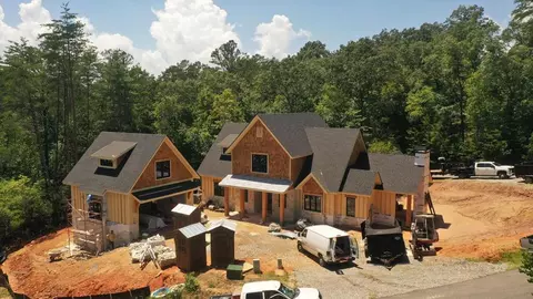 24 Hardwood Ct, Mineral Bluff, GA 30559