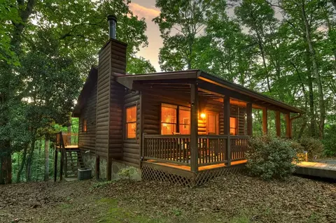 932 Granny Branch Dr, Blue Ridge, GA 30513