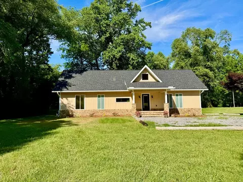 6389 Old Hwy 64w, Warne, NC 28909