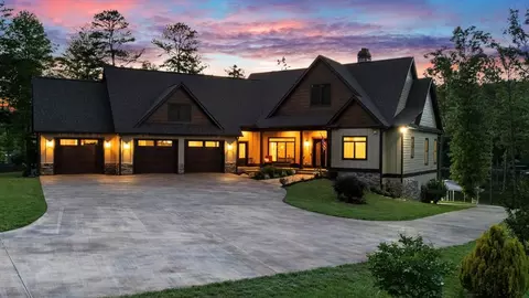 117 Valley View Ct, Blairsville, GA 30512