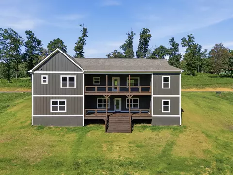 4 Turkey Cove Dr, Hayesville, NC 28904