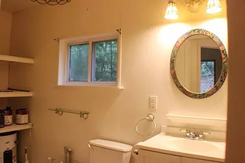 Bath - 115 Degatide Dr, Murphy, NC 28906 photo 4 of 5