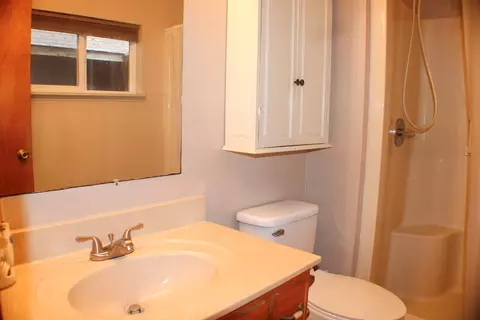 Bath - 115 Degatide Dr, Murphy, NC 28906 photo 3 of 5