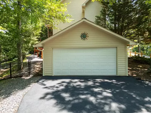 Exterior - 801 Village Rd, Murphy, NC 28906 photo 14 of 30