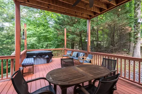 Exterior - 801 Village Rd, Murphy, NC 28906 photo 6 of 30