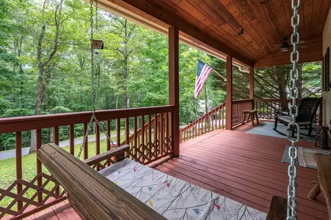 Exterior - 801 Village Rd, Murphy, NC 28906 photo 1 of 30