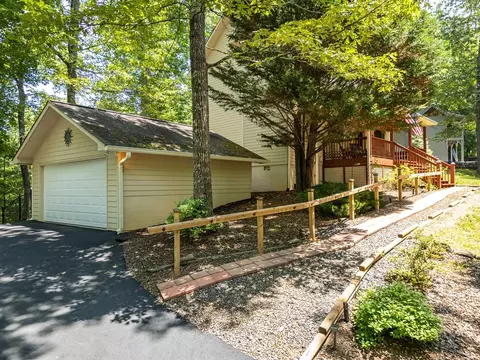 Exterior - 801 Village Rd, Murphy, NC 28906 photo 15 of 30