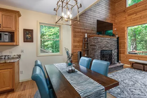 Dining - 801 Village Rd, Murphy, NC 28906 photo 1 of 1