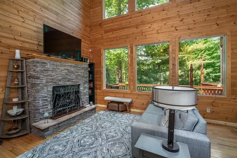 Living - 801 Village Rd, Murphy, NC 28906 photo 1 of 3