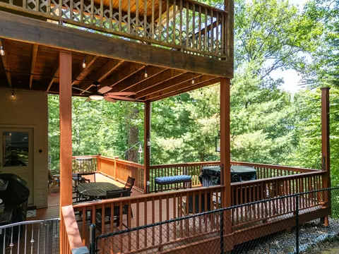 Exterior - 801 Village Rd, Murphy, NC 28906 photo 12 of 30