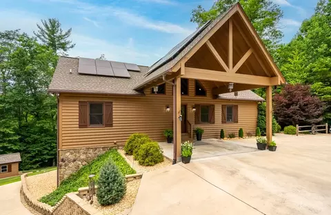 1172 Settlers Ridge Rd, Ellijay, GA 30540
