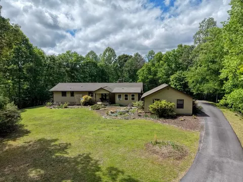 Exterior - 874 Deer Hill Rd, Murphy, NC 28906 photo 2 of 17