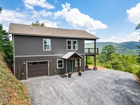 300 Sugarwood Dr, Murphy, NC 28906