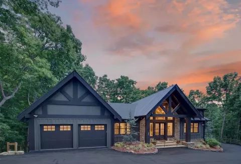 361 Bluebird Ln, Blue Ridge, GA 30513