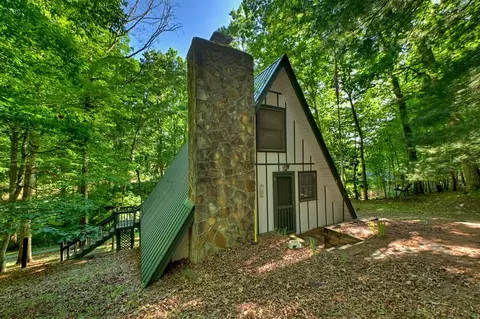 32 Lake, Morganton, GA 30560