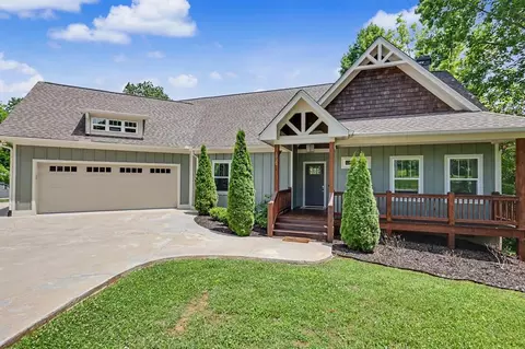 1220 Dogwood Trl, Hiawassee, GA 30546