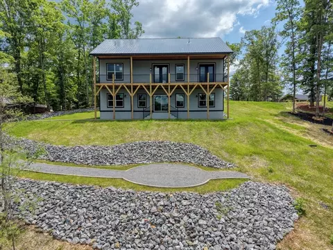 Exterior - 116 Short Oak Run, Murphy, NC 28906 photo 9 of 28