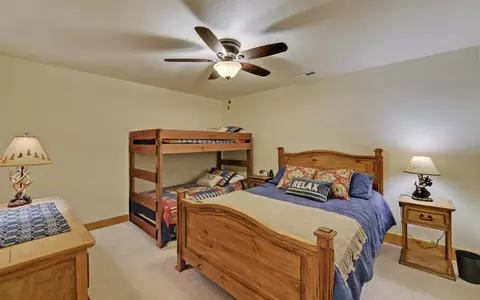 Bedroom - 68 Strutters Trl, Murphy, NC 28906 photo 3 of 8