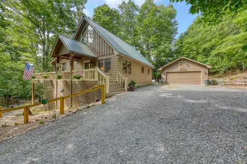 121 Laurel Rdg, Morganton, GA 30560
