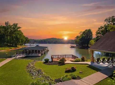 2145 Ridgecrest Cir, Hiawassee, GA 30546