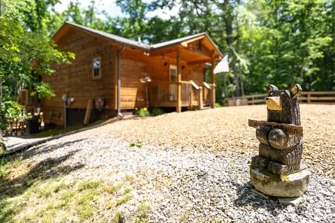 Exterior - 297 Summitt Ln, Murphy, NC 28906 photo 9 of 12