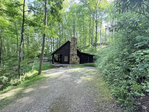 1096 Mount Tabor Rd, Nantahala, NC 28781