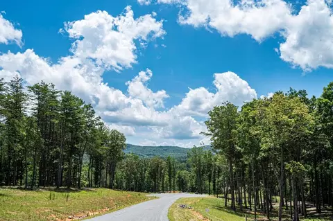 151 Laurel Ridge, Morganton, GA 30560
