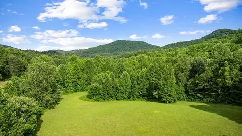 225 Cohutta Ranch Rd, Blue Ridge, GA 30513