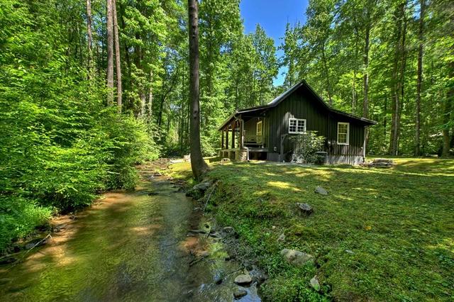 280 Serenity Pl, Ellijay, GA 30540