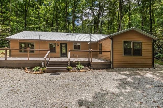 2052 Granny Squirrel Dr, Andrews, NC 28901