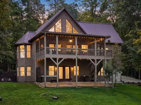 650 Myna Dr, Ellijay, GA 30540