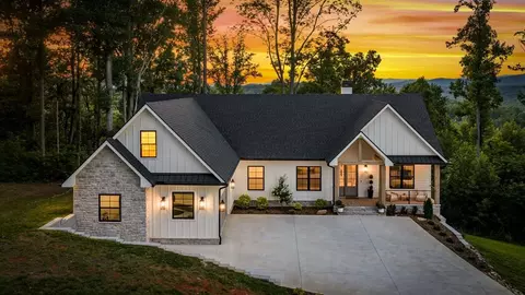 228 Winding Rdg, Blairsville, GA 30512