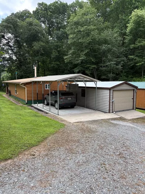 137 Sanford Ln, Ellijay, GA 30540