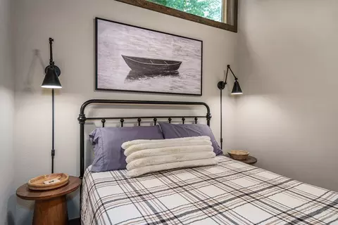 Bedroom - 1095 Lonesome Pine Rd, Murphy, NC 28906 photo 4 of 5