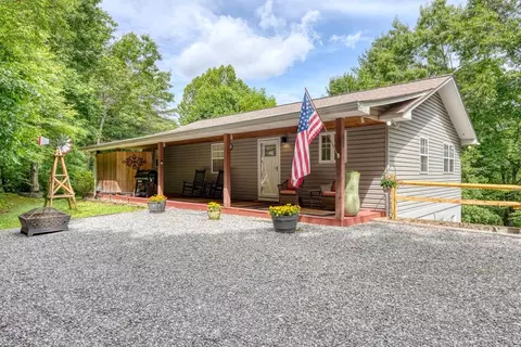 2228 Walls Mountain Rd, Hiawassee, GA 30546