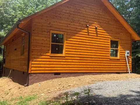 Exterior - 271 Cloud Les Ln, Murphy, NC 28906 photo 2 of 5