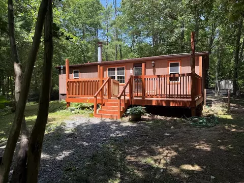 204 Dover Chapel Ter, Ellijay, GA 30540