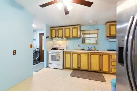 Kitchen - 168 Goldfield Rd, Murphy, NC 28906 photo 1 of 2