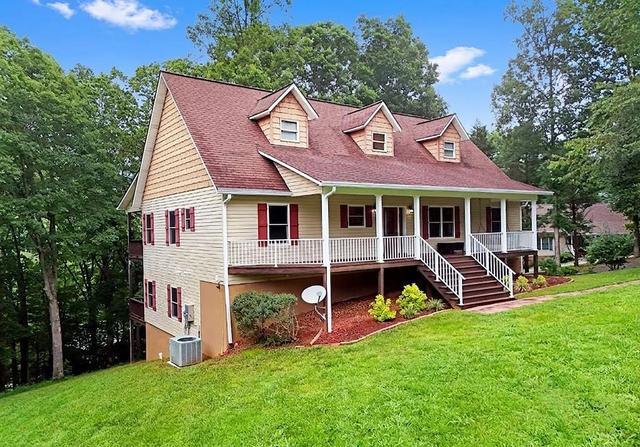 1250 Hawkview Dr, Hiawassee, GA 30546