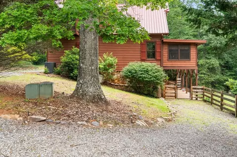 225 Skyland Trl, Murphy, NC 28906 photo 11