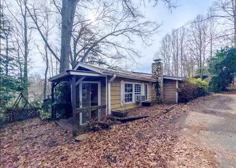 2518 Bellview Ln, Young Harris, GA 30582