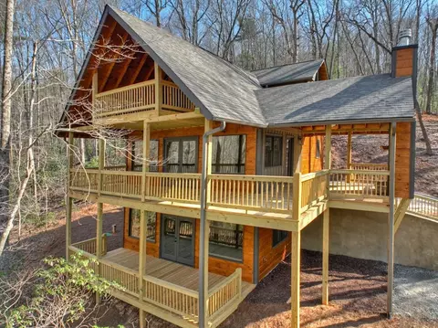 811 Mangums Trl, Blue Ridge, GA 30513